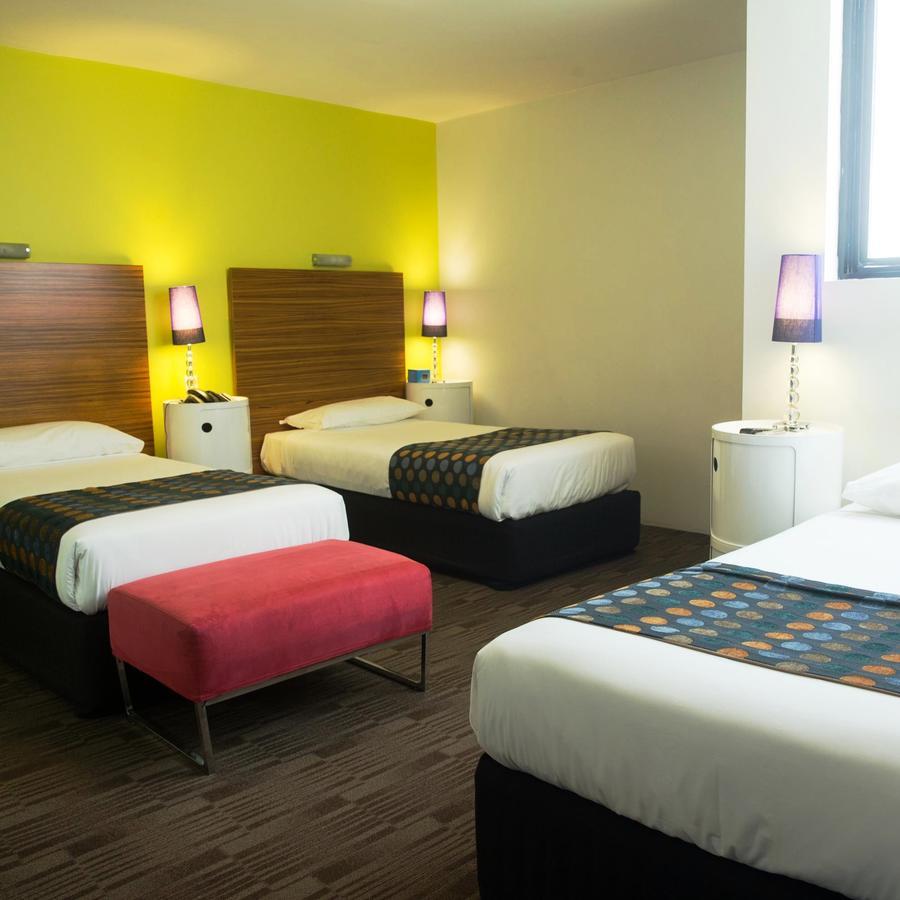 Cambridge Hotel Sydney Room photo